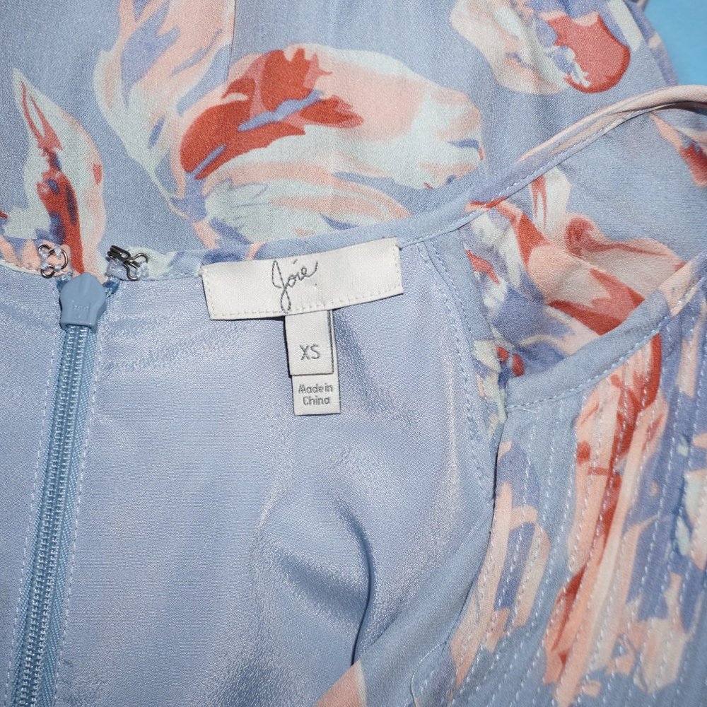 JOIE Sarnelle Blue Silk Floral Romper Bell Sleeves sz XS spring jumpsuit   B-17 - Picture 7 of 8